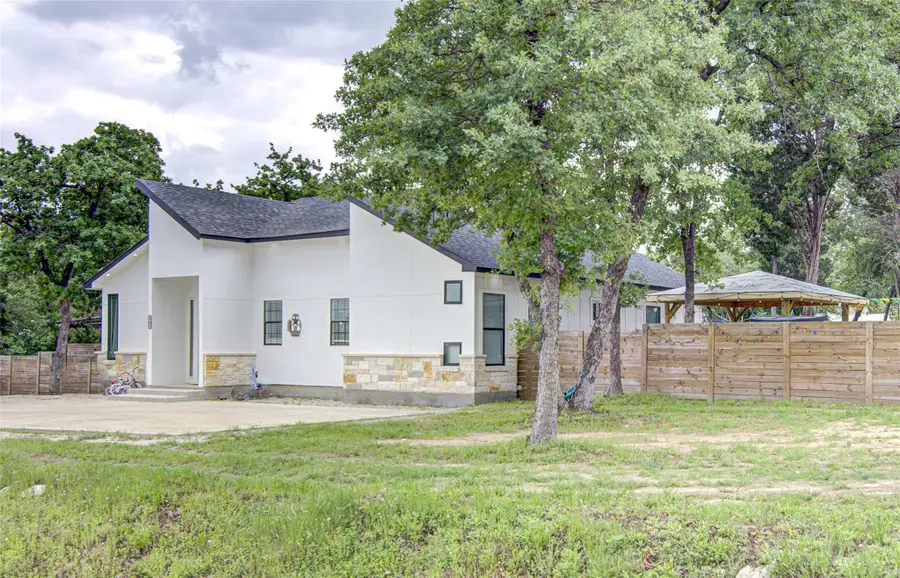 165 La Selva Dr, Elgin, TX 78621 - #2