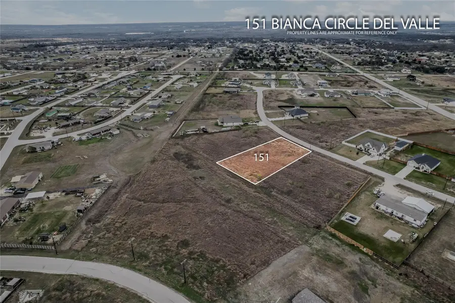 151 Bianca Cir, Del Valle, TX 78617 - Image #2