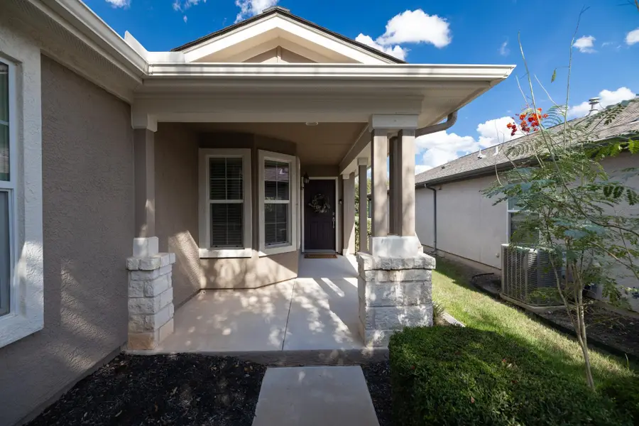 408 Sheldon Lake Dr, Georgetown, TX 78633 - #2