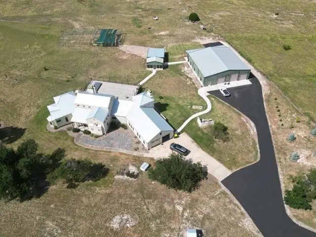 840 Scenic Vista Dr, Fredericksburg, TX 78624 - Image #2