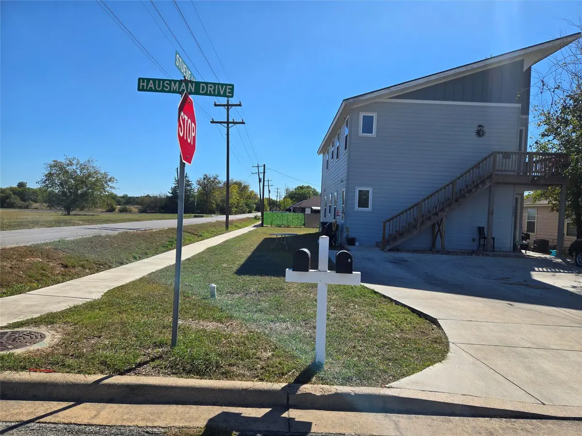 1300 Hausman, Lockhart, TX 78644 - Image #1