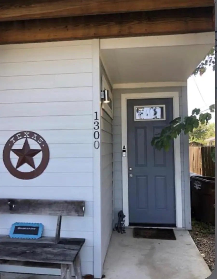 1300 Hausman, Lockhart, TX 78644 - Image #2