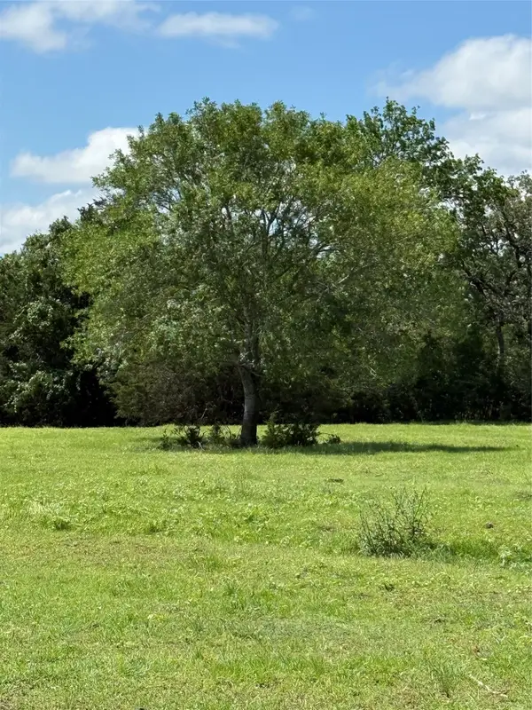 1749 Fm 535, Smithville, TX 78957