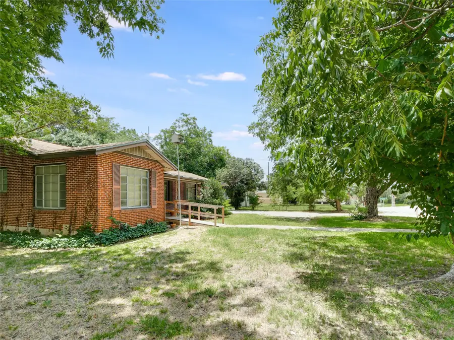 2901 W 45th St, Austin, TX 78731 - Image #3