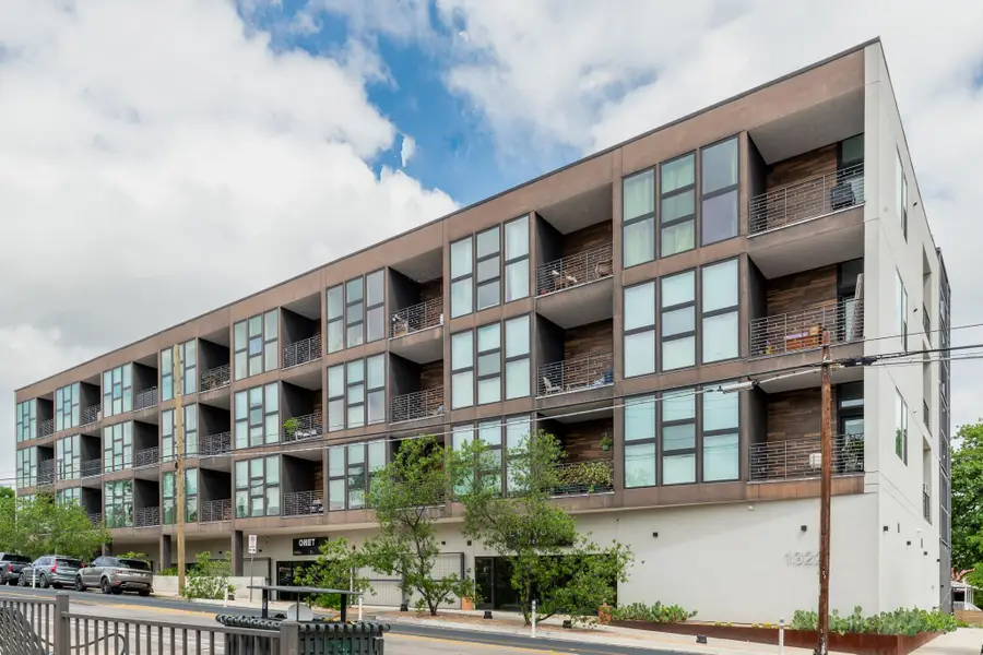 1322 E 12th St #305, Austin, TX 78702 - #2