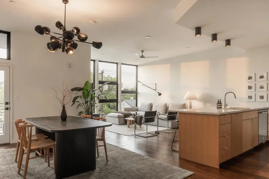 1322 E 12th St #305, Austin, TX 78702 - #3