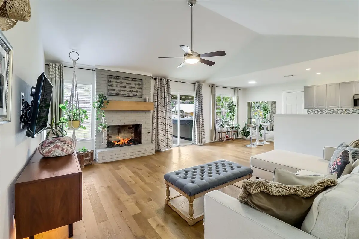 7300 Glenhill Rd, Austin, TX 78752 - #1