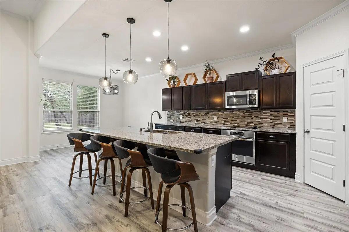 121 W Pauwela Ln, Bastrop, TX 78602 - #1