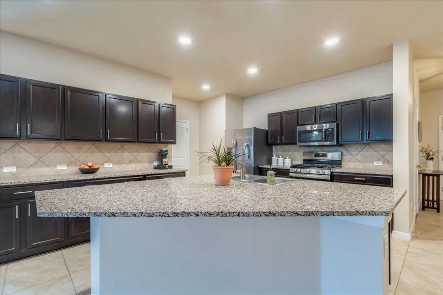 290 Dusky Thrush Dr, Kyle, TX 78640 - Image #3