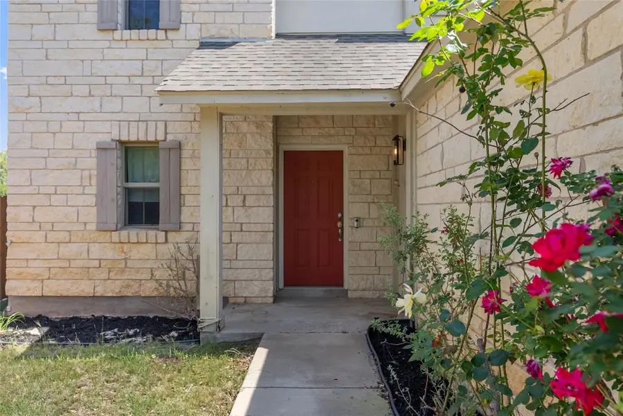 437 Venture Blvd S, Point Venture, TX 78645 - Image #2