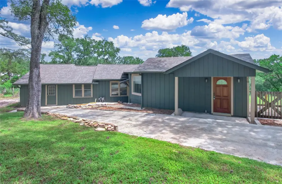 210 Harvard St, San Marcos, TX 78666 - #3
