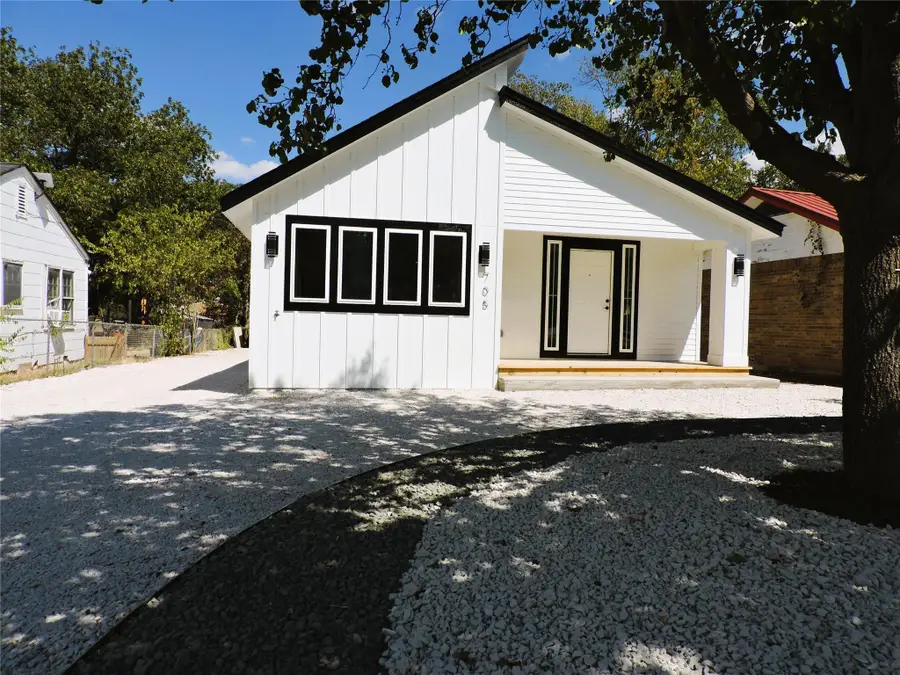 705 E Highway 82, Nocona, TX 76255 - #2