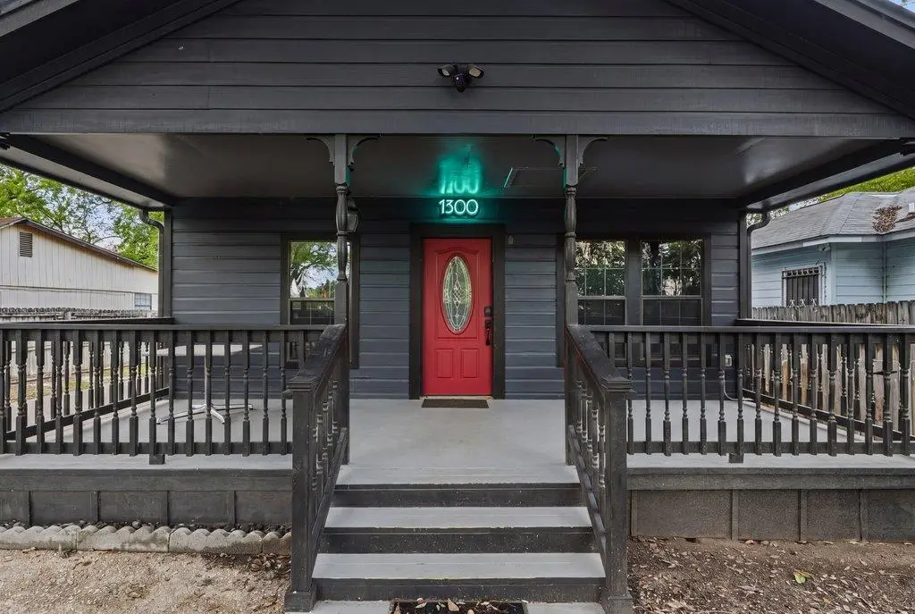 1300 Haskell St, Austin, TX 78702 - #1