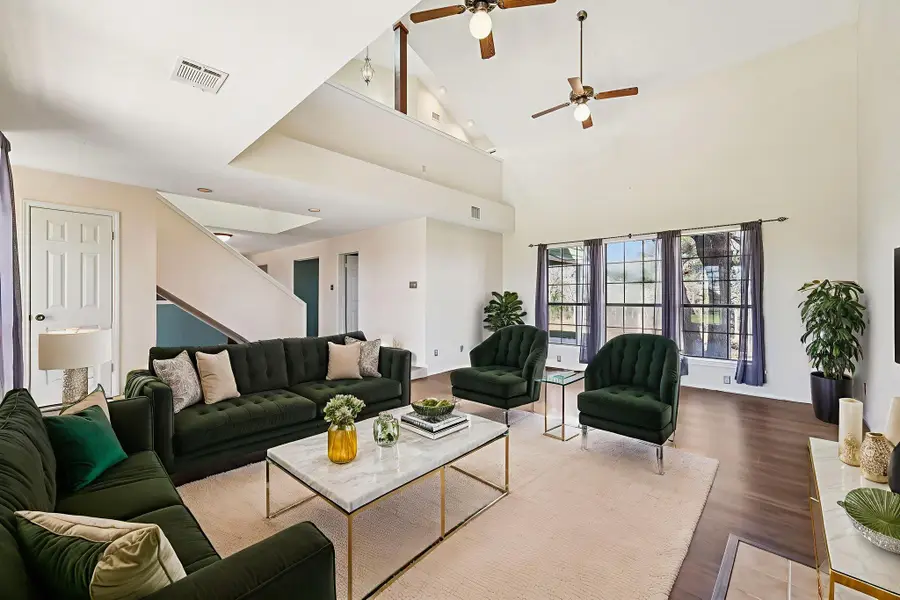 407 Country Ln, McDade, TX 78650 - Image #3