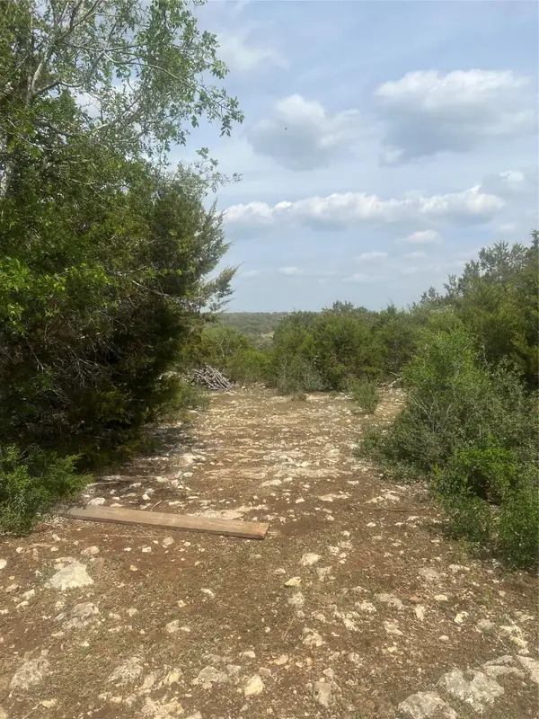 701 Grande St #B, Driftwood, TX 78619