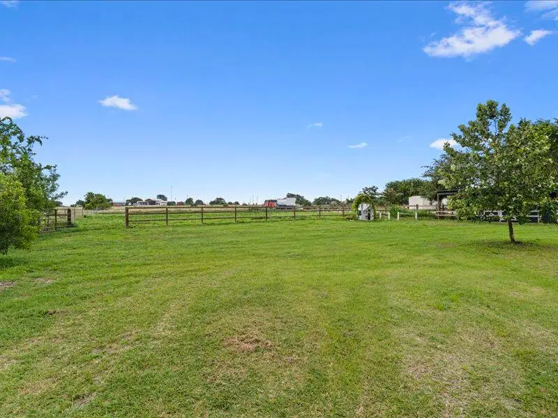 150 Evangeline Ln, Hutto, TX 78634 - #2