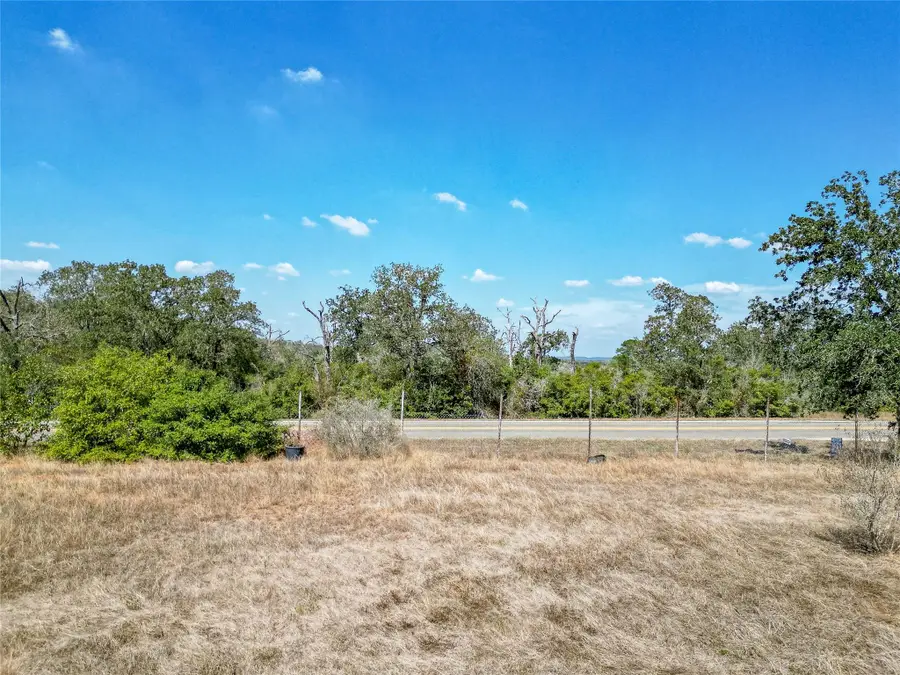21894 E Interstate 10 Rd, Luling, TX 78648 - #3