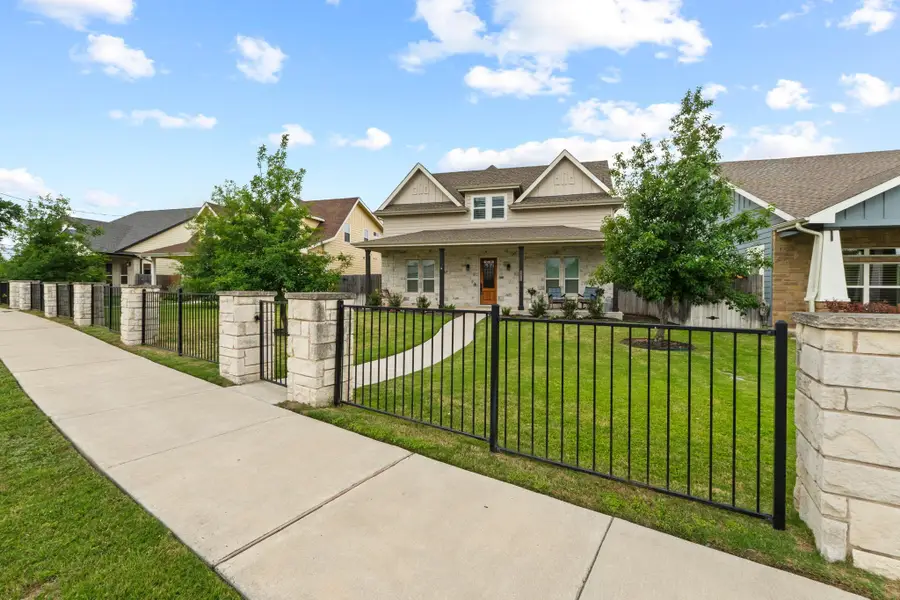 1100 Railroad Ave, Georgetown, TX 78626 - #2