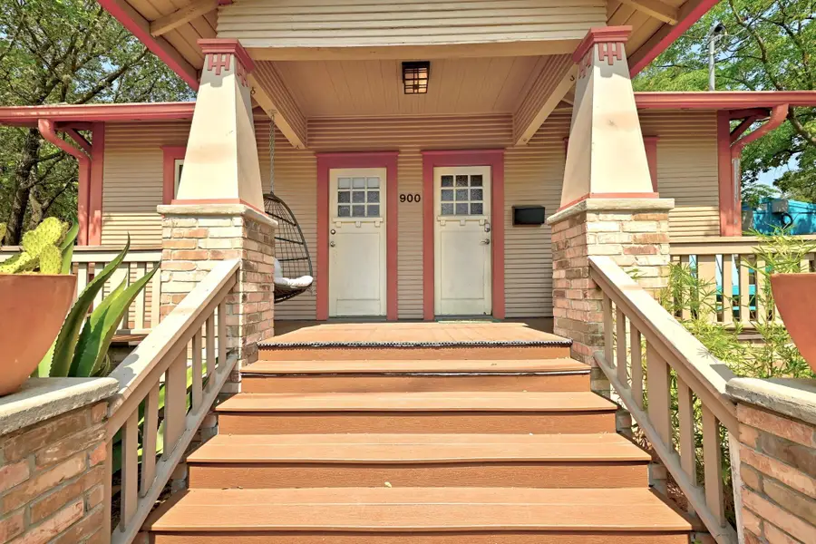 900 W Lynn St, Austin, TX 78703 - Image #2