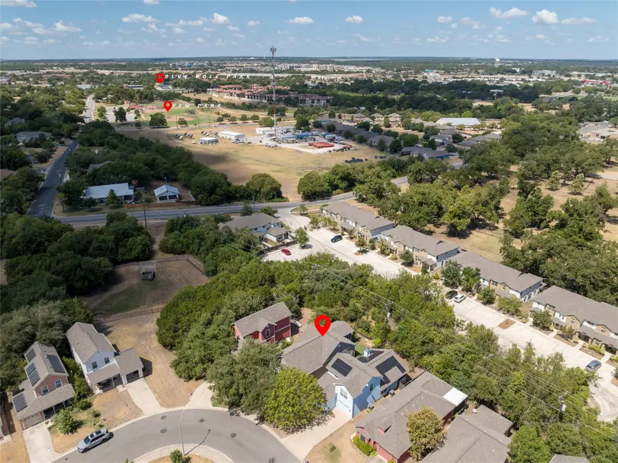 1320 E 3rd St, Georgetown, TX 78626 - #3