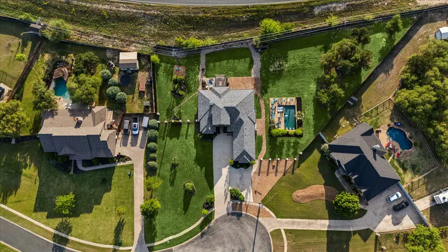 121 Kendra Dr, Liberty Hill, TX 78642 - #2