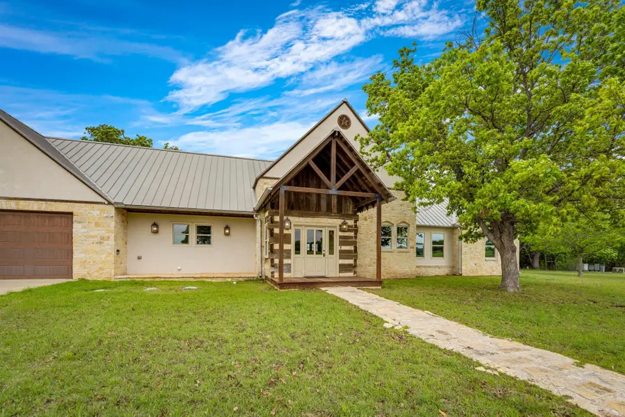 810 Clear Creek Ln, Fredericksburg, TX 78624 - #2