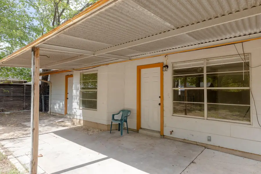 211 E Lisa Dr, Austin, TX 78752 - #2