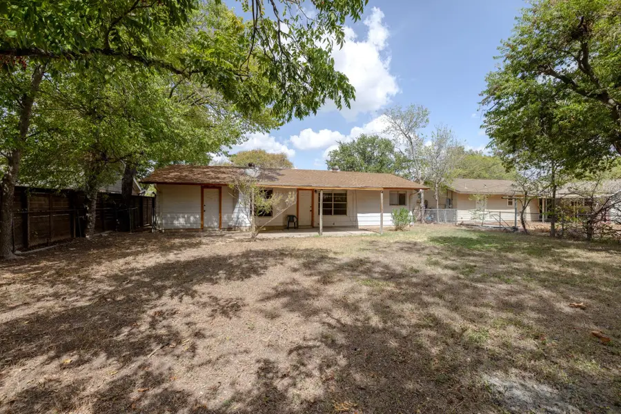 211 E Lisa Dr, Austin, TX 78752 - #3