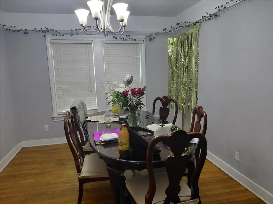 808 W Lee Ave, Kingsville, TX 78363 - #2