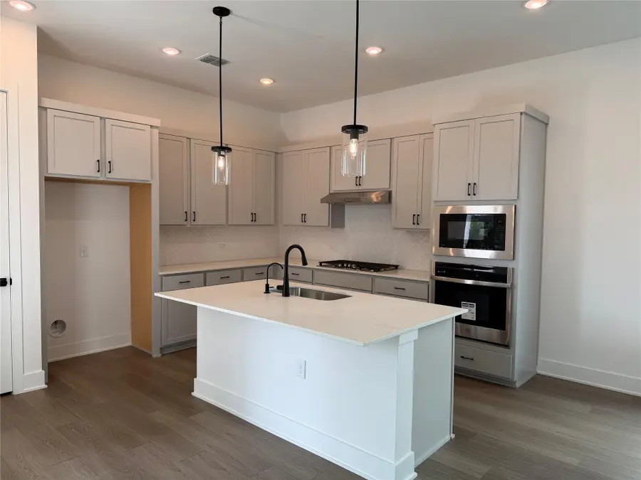 1303 Rambling Rose Rd, Austin, TX 78745 - #2