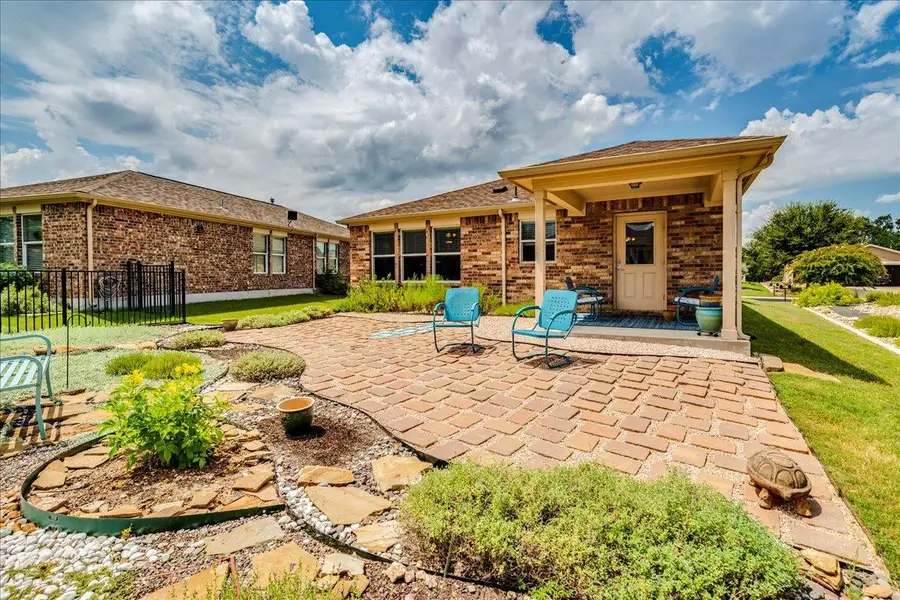 606 Salado Creek Ln, Georgetown, TX 78633 - Image #2