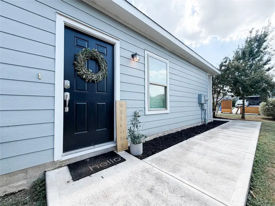 161 Emerald Green Trl, Buda, TX 78610 - #2