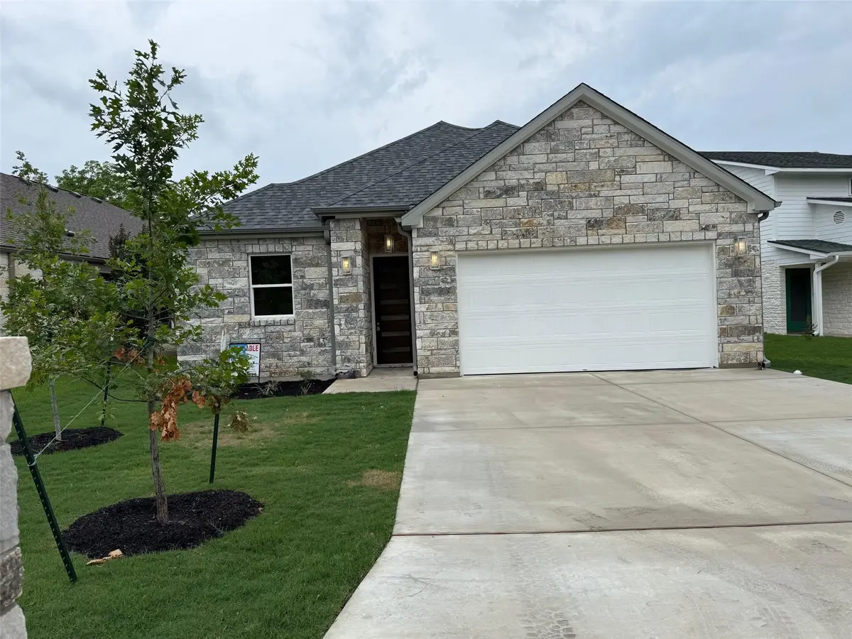 110 Firestone Place Pl, Meadowlakes, TX 78654 - #1