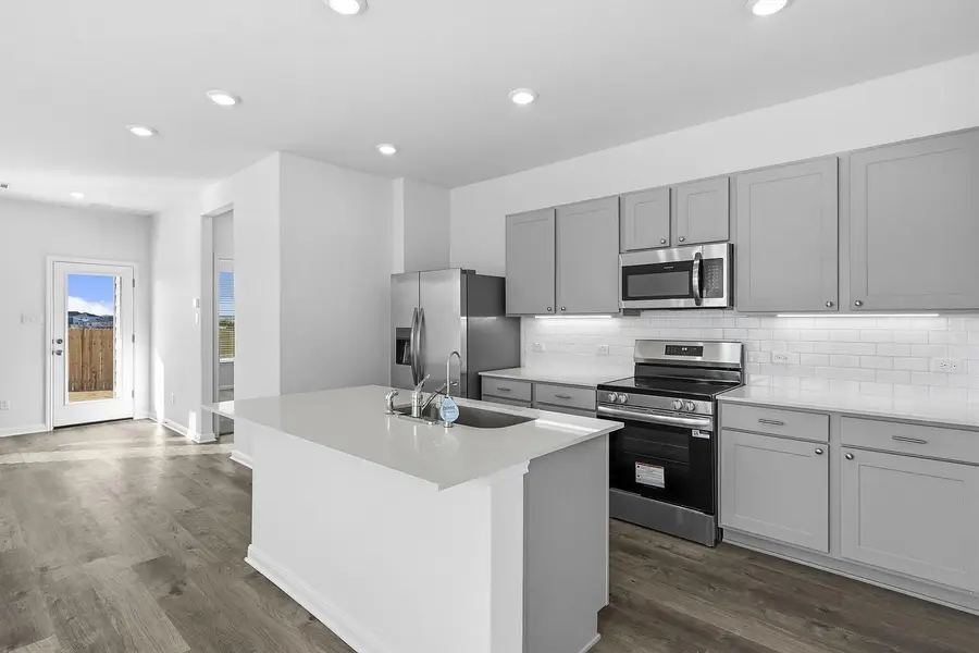 121 Hatari, Jarrell, TX 76537 - #2