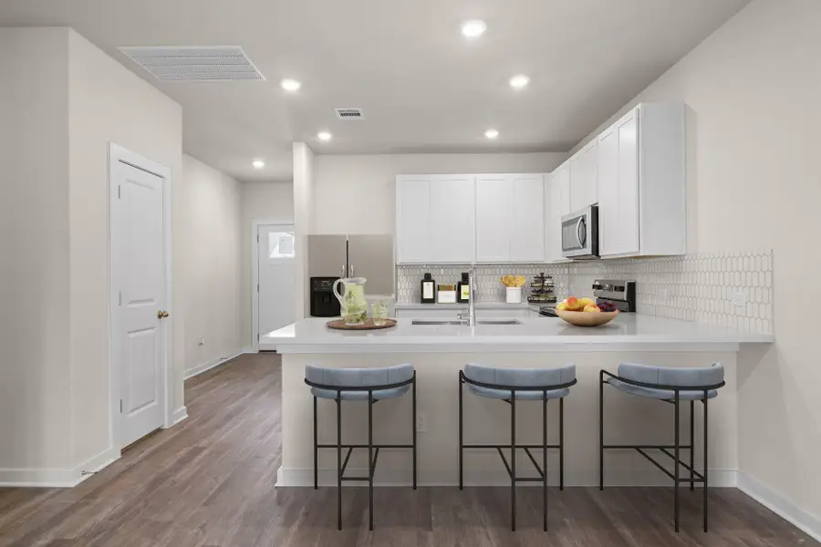 260 Little Green Trl, Jarrell, TX 76537 - Image #3