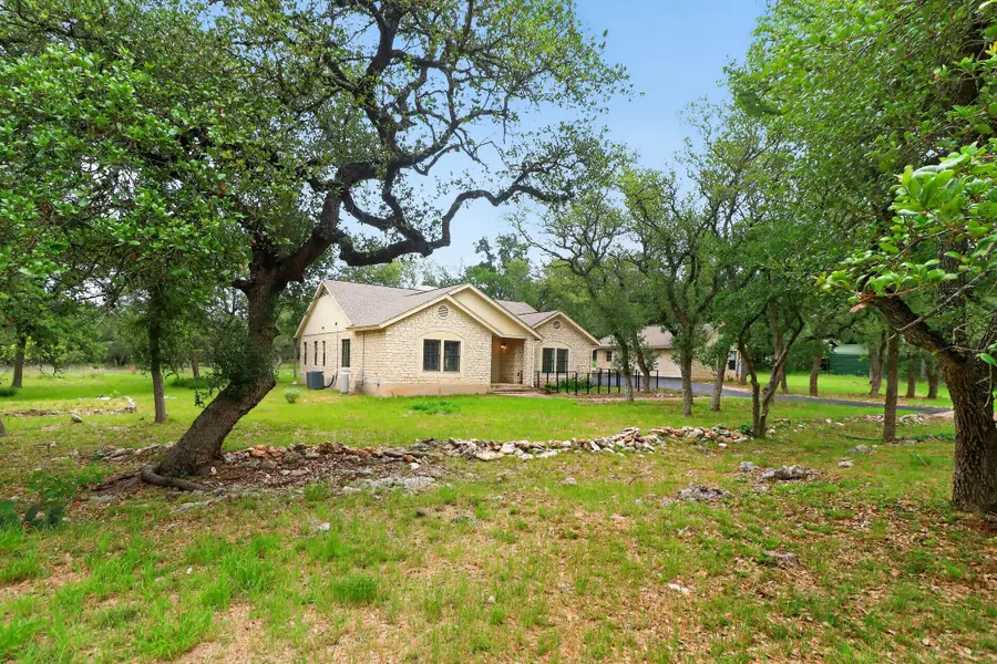128 Mockingbird Ln, Georgetown, TX 78633 - #3