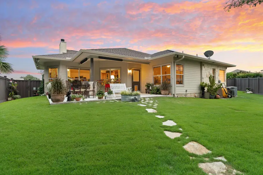 813 Lacey Oak Cir, Marble Falls, TX 78654 - Image #3