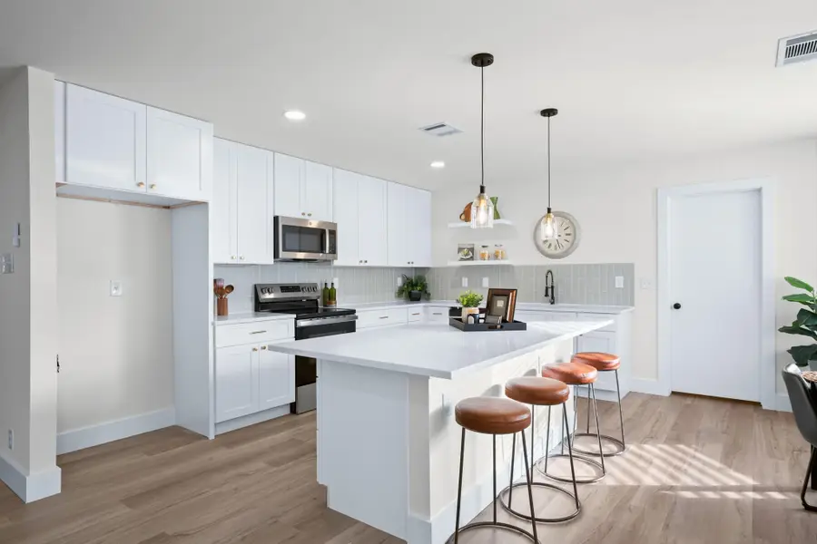 17901 Narsitin Ln, Pflugerville, TX 78660 - Image #2