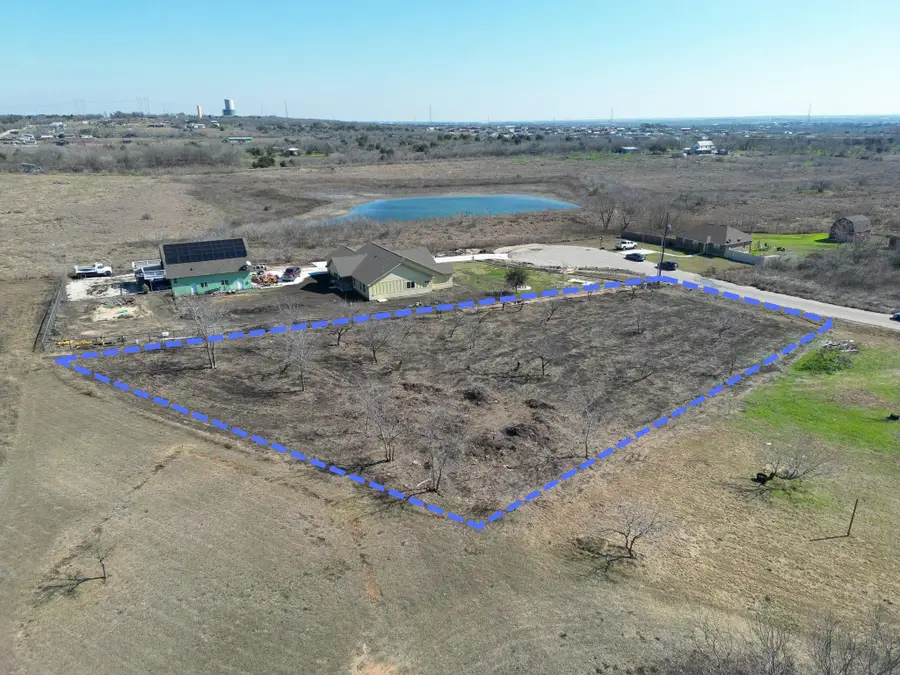 433 E Ridge Ln, Niederwald, TX 78640 - Image #2