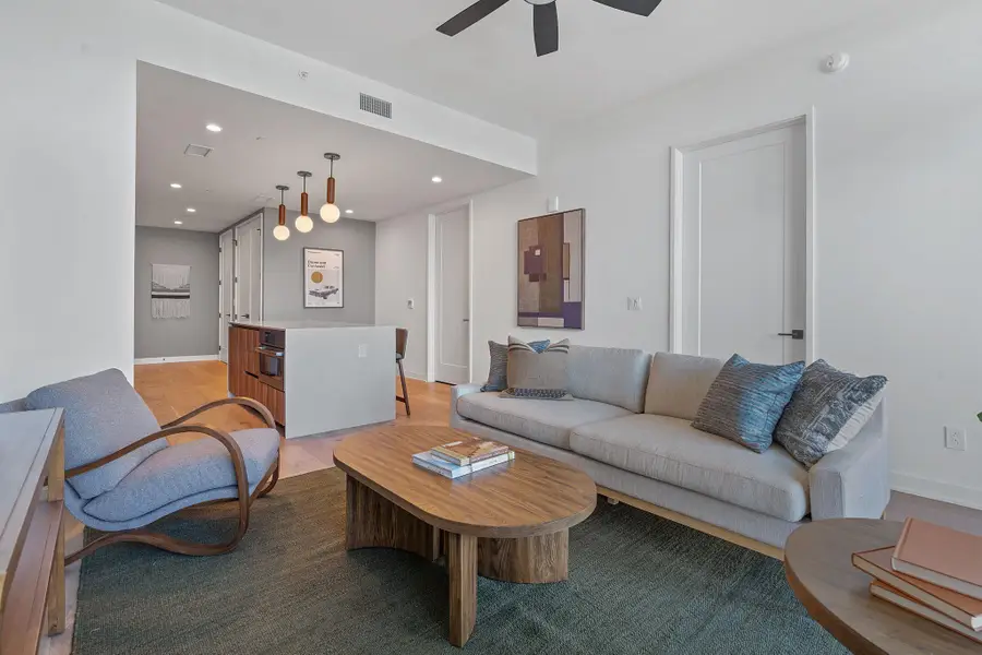 84 East Ave #2105, Austin, TX 78701 - Image #2