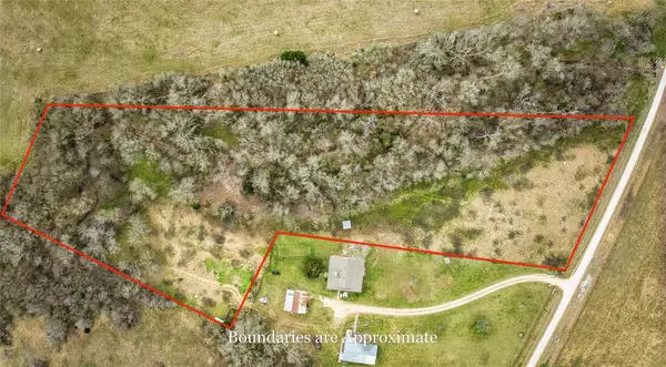 350 County Road 319, Rosebud, TX 76570