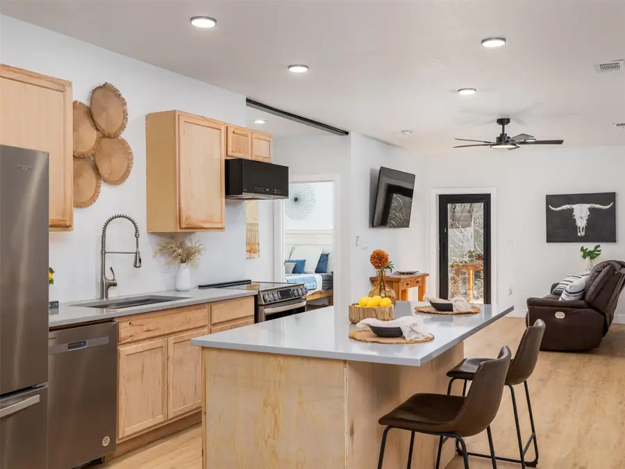 17412 W First St, Leander, TX 78641 - #3