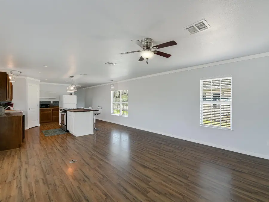 155 Travis Ln, Spicewood, TX 78669 - Image #2