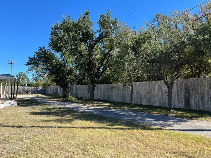 27306 Rr 12, Dripping Springs, TX 78620 - Image #2