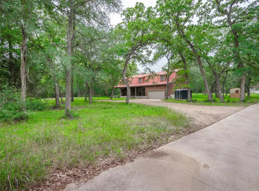 222 Indiana Rd, Lockhart, TX 78644 - #3