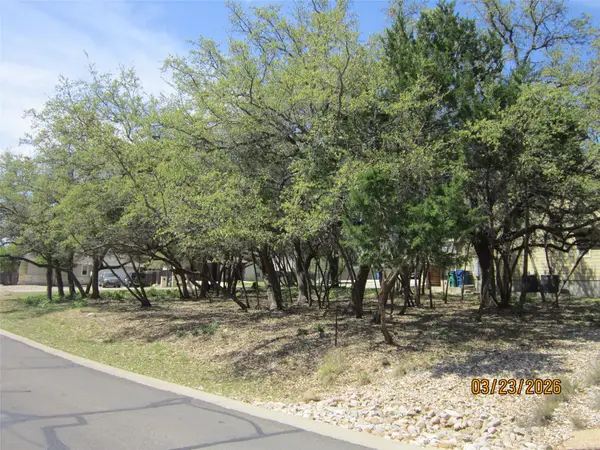 18804 Venture Dr, Point Venture, TX 78645
