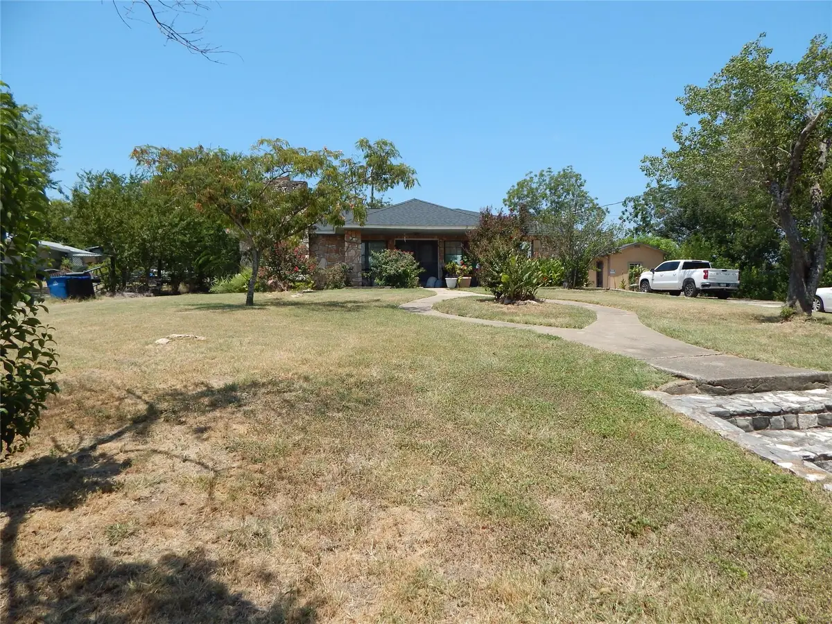 2300 Thrasher Ln, Austin, TX 78741 - Image #1
