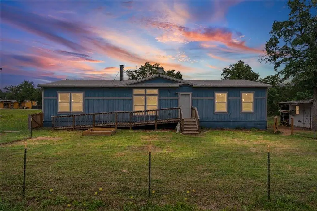 126 Cherokee Cir, Smithville, TX 78957 - #1