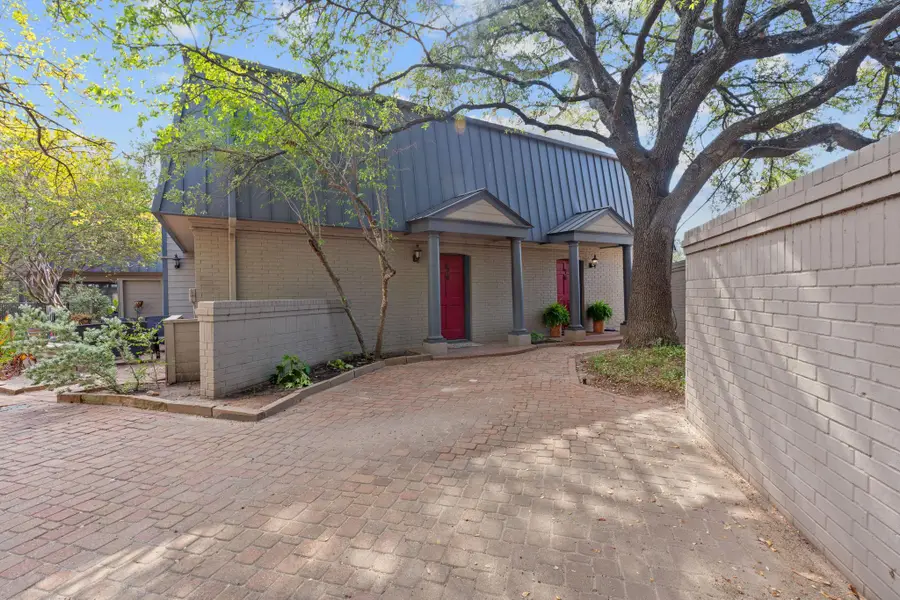 2500 Steck Ave #4, Austin, TX 78757 - #2