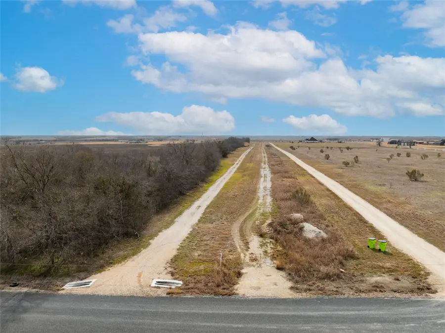 824 County Road 451, Coupland, TX 78615 - #3